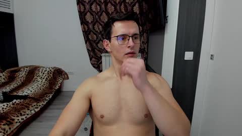 Snapshot of sexxymuscles4u chatting on 02-03-25, 01:30 Sexxymuscles4U online show from 02-03-25, 01:30