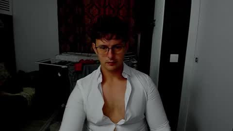 Snapshot of sexxymuscles4u chatting on 10-30-25, 09:22 Sexxymuscles4U online show from 10-30-25, 09:22