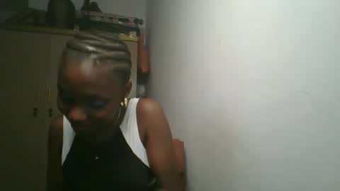 Snapshot of sexy41646 chatting on 03-19-26, 10:25 sexy41646 online show from 03-19-26, 10:25