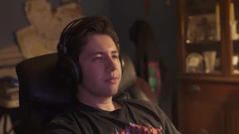 Snapshot of sexy98165 chatting on 03-13-26, 08:54 sexy98165 online show from 03-13-26, 08:54