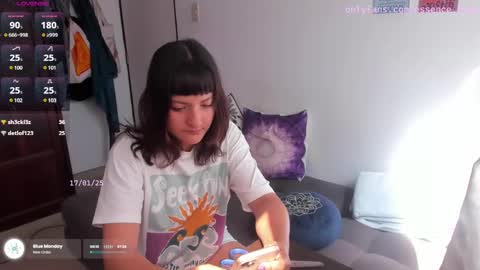 Snapshot of sexy__emma chatting on 01-17-25, 07:27 sexy__emma online show from 01-17-25, 07:27