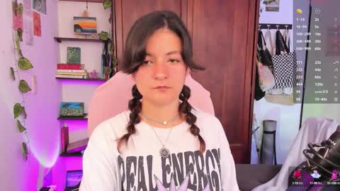 Snapshot of sexy__emma chatting on 09-16-25, 02:29 sexy__emma online show from 09-16-25, 02:29