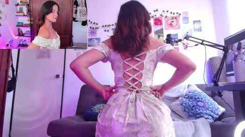 Snapshot of sexy__emma chatting on 10-14-25, 04:52 sexy__emma online show from 10-14-25, 04:52