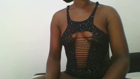 Snapshot of sexy__lips chatting on 12-05-24, 07:49 Tina online show from 12-05-24, 07:49