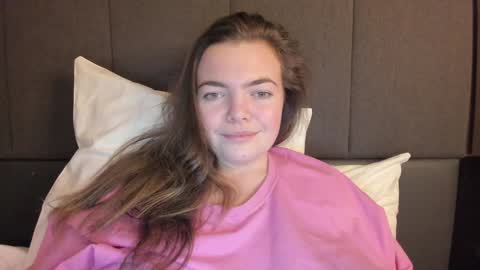Snapshot of sexy__lizzy__ chatting on 12-05-24, 02:42 Hello dear. I will be glad to meet you. see you soon. online show from 12-05-24, 02:42
