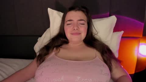 Snapshot of sexy__lizzy__ chatting on 01-02-25, 12:34 Hello dear. I will be glad to meet you. see you soon. online show from 01-02-25, 12:34