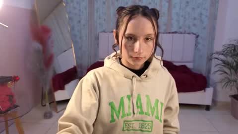 Ailin online show from 03-18-26, 11:46