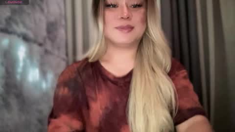 Snapshot of sexy_and_iknewit chatting on 03-05-26, 01:34 BREANNA online show from 03-05-26, 01:34