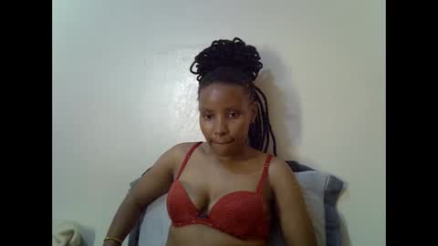 Snapshot of sexy_ann1 chatting on 05-19-26, 02:01 Nyagah online show from 05-19-26, 02:01