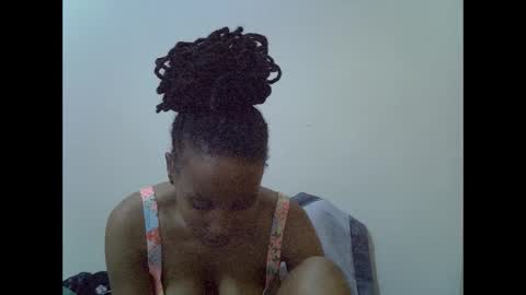 Snapshot of sexy_ann1 chatting on 05-27-26, 02:03 Nyagah online show from 05-27-26, 02:03