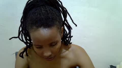 Snapshot of sexy_ann1 chatting on 06-20-26, 02:42 Nyagah online show from 06-20-26, 02:42