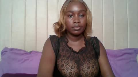 Snapshot of sexy_ari2 chatting on 12-02-25, 07:03 sexy_ari2 online show from 12-02-25, 07:03