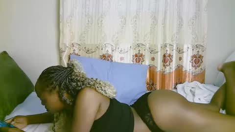 Ariana online show from 03-09-25, 05:28