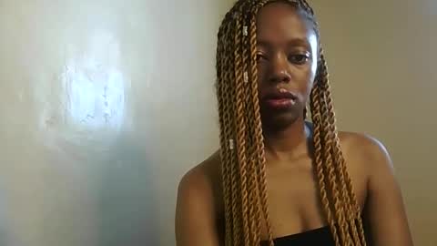 sexy_banny4 online show from 04-03-26, 12:47