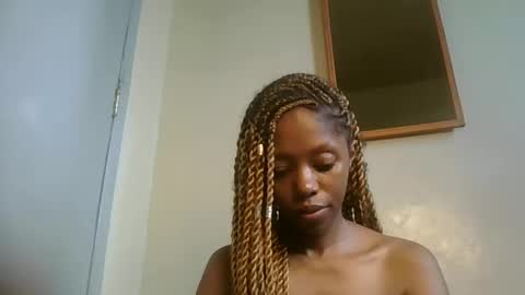 sexy_banny4 online show from 04-18-26, 10:19