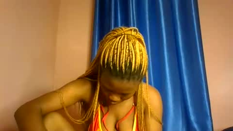 Snapshot of sexy_bellah1 chatting on 06-29-26, 06:19 bellah online show from 06-29-26, 06:19