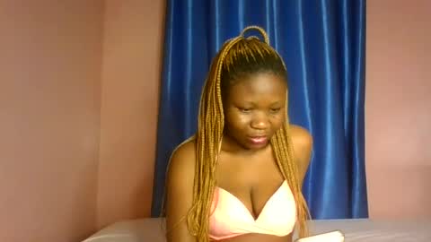 Snapshot of sexy_bellah1 chatting on 07-12-26, 08:44 bellah online show from 07-12-26, 08:44