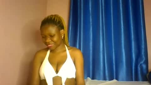 Snapshot of sexy_bellah1 chatting on 07-15-26, 06:46 bellah online show from 07-15-26, 06:46