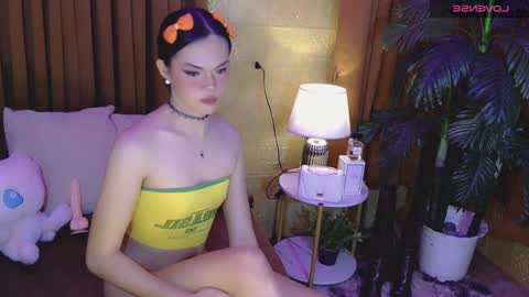 Snapshot of sexy_blairxx chatting on 03-11-25, 02:21 blair online show from 03-11-25, 02:21