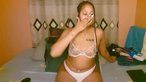 Snapshot of sexy_bluegirl chatting on 09-17-25, 02:02 sexy_bluegirl online show from 09-17-25, 02:02