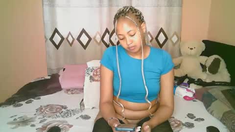 sexy_bluegirl online show from 11-14-25, 11:42