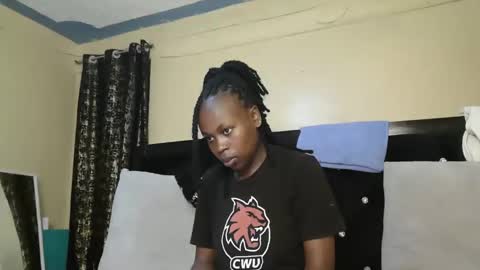 Snapshot of sexy_bree25 chatting on 09-12-25, 11:43 bree online show from 09-12-25, 11:43