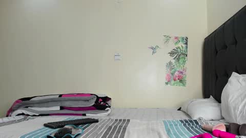 Snapshot of sexy_celena chatting on 03-01-25, 07:15 Celena Selena online show from 03-01-25, 07:15