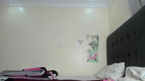 Snapshot of sexy_celena chatting on 03-07-25, 07:38 Celena Selena online show from 03-07-25, 07:38