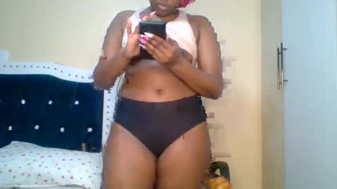Snapshot of sexy_cherry001 chatting on 07-20-26, 02:52 shydolly01 online show from 07-20-26, 02:52