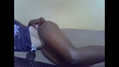 sexy_claude96 online show from 12-05-25, 01:14