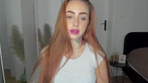 Snapshot of sexy_coralie chatting on 12-04-25, 02:26 C o r a l i e online show from 12-04-25, 02:26