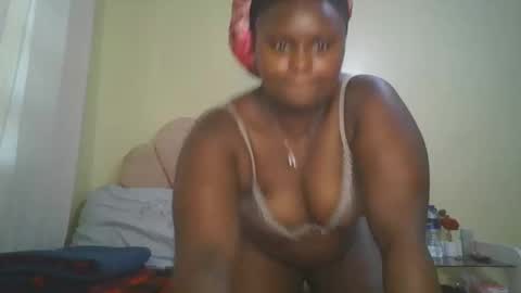 Snapshot of sexy_corn chatting on 04-12-26, 12:54 Connie online show from 04-12-26, 12:54