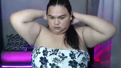 Snapshot of sexy_devotion chatting on 02-25-25, 09:42 ALFREA online show from 02-25-25, 09:42