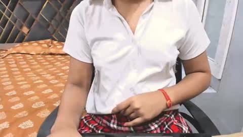 Snapshot of sexy_doll_1_ chatting on 02-01-26, 01:15 Sexydoll online show from 02-01-26, 01:15