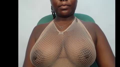Snapshot of sexy_ebony12 chatting on 11-30-25, 08:40 Racheal online show from 11-30-25, 08:40