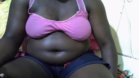 Snapshot of sexy_ebony20 chatting on 07-04-26, 06:58 ebony online show from 07-04-26, 06:58
