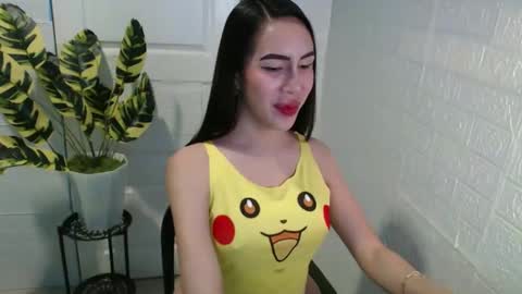 sexy_emily92 online show from 09-17-25, 02:19