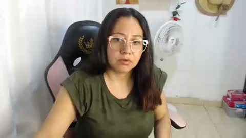 layla violeta gomez online show from 10-18-25, 04:26