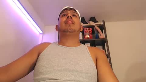 Snapshot of sexy_hot72 chatting on 01-09-26, 05:32 sexy_hot72 online show from 01-09-26, 05:32