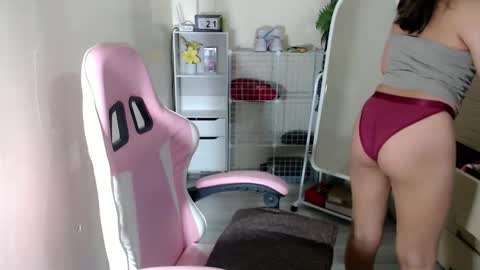 sexy_jasmin08 online show from 10-21-25, 03:46