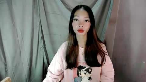 Snapshot of sexy_jeann chatting on 12-03-25, 01:57 Shane online show from 12-03-25, 01:57