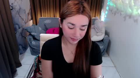 Snapshot of sexy_kitty699 chatting on 12-20-25, 02:29 Kathy online show from 12-20-25, 02:29