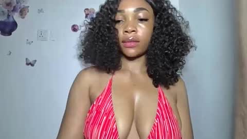 Snapshot of sexy_kitty881 chatting on 09-09-25, 09:20 Sexy kitty881 online show from 09-09-25, 09:20