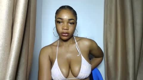 Snapshot of sexy_kitty881 chatting on 09-10-25, 05:07 Sexy kitty881 online show from 09-10-25, 05:07