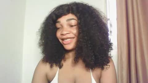 Snapshot of sexy_kitty881 chatting on 10-01-25, 10:21 Sexy kitty881 online show from 10-01-25, 10:21