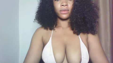 Snapshot of sexy_kitty881 chatting on 10-06-25, 09:34 Sexy kitty881 online show from 10-06-25, 09:34