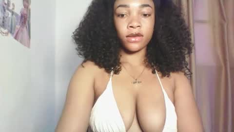 Snapshot of sexy_kitty881 chatting on 10-16-25, 03:35 Sexy kitty881 online show from 10-16-25, 03:35