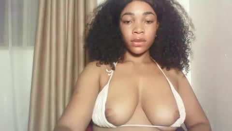 Snapshot of sexy_kitty881 chatting on 10-24-25, 10:28 Sexy kitty881 online show from 10-24-25, 10:28
