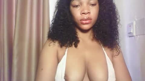 Snapshot of sexy_kitty881 chatting on 10-26-25, 07:47 Sexy kitty881 online show from 10-26-25, 07:47