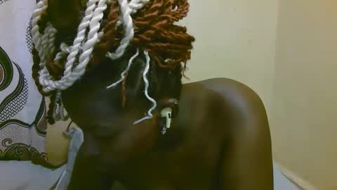 Snapshot of sexy_latasha chatting on 09-21-25, 07:15 sexy_latasha online show from 09-21-25, 07:15